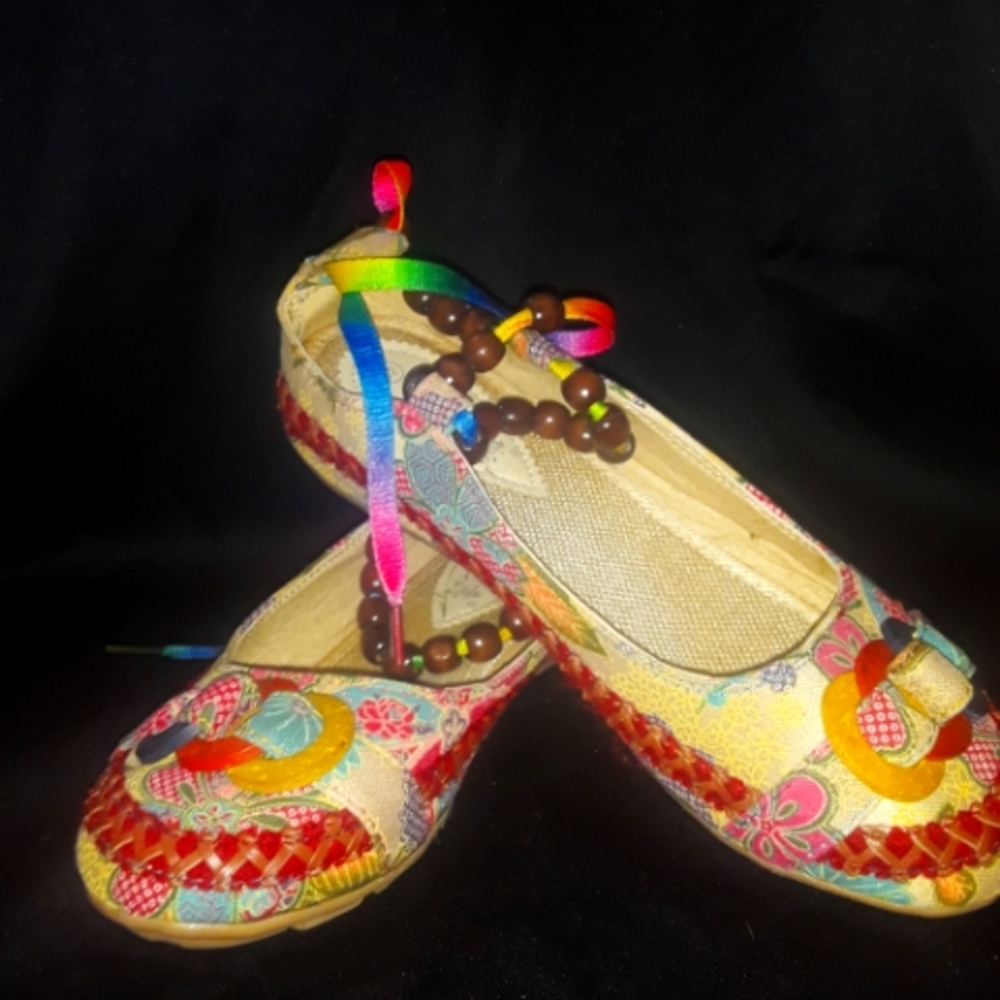 Women's slip on